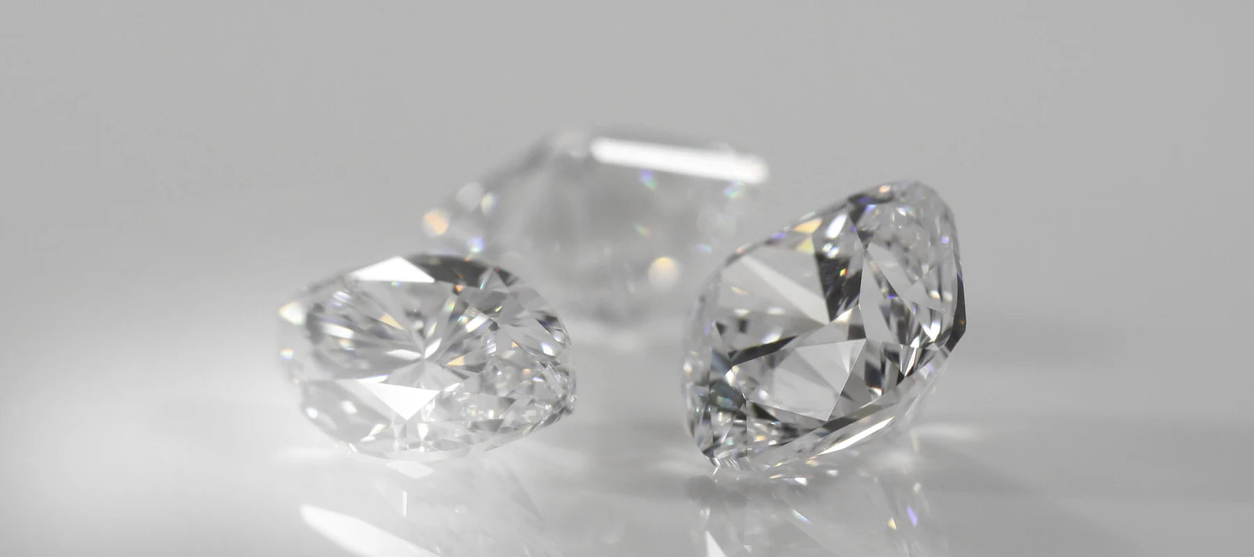 2 carat lab made grown manufacturered diamonds at Quorri Canada