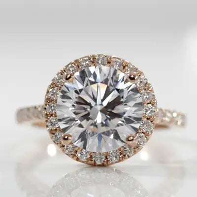 high quality lab grown diamond engagement rings at Quorri