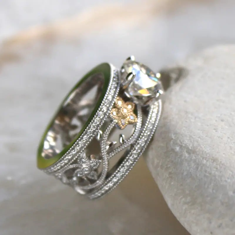 custom designer round diamond platinum ring in Toronto Canada