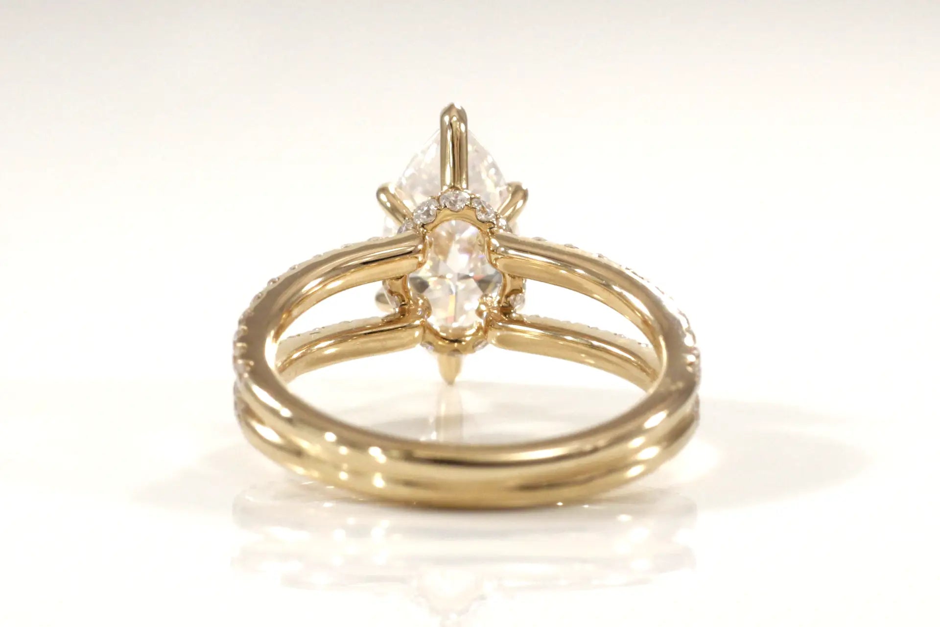 designer 18k yellow gold 2.50 carat marquise lab grown diamond engagement ring Quorri